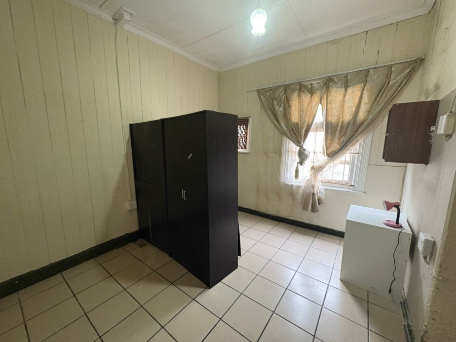 10 Bedroom Property for Sale in Quigney Eastern Cape